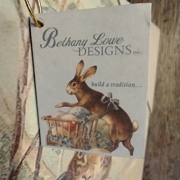 Pair of BETHANY LOWE Easter prints on canvas - Picture 2 of 2